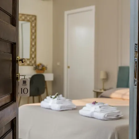 Bed & Breakfast Chiostro San Francesco - Casa Di Ospitalita Religiosa Naples