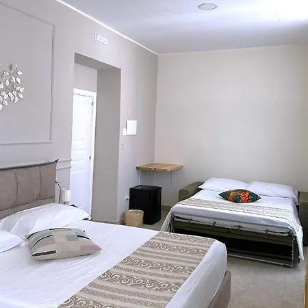 Alojamento de Acomodação e Pequeno-almoço Chiostro San Francesco - Casa Di Ospitalità Religiosa Nápoles